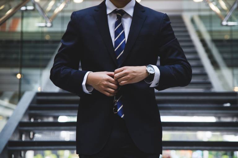 C-Level Management 1 hunters race MYbhN8KaaEc unsplash 2 1 | WeNetwork